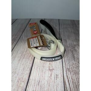 Arcadia Trail 4ft Waterproof Active Comfort Dog Leash Glow In The Dark New NWT